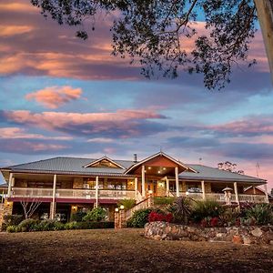 Robyn'S Nest Lakeside Resort